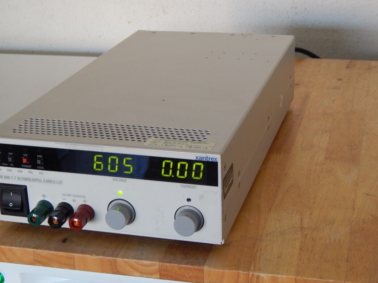 XHR600-1.7 DC Power Supply 0-600V 0-1.7A 1000W XHR600-1.7 DC Power Supply 0-600V 0-1.7A 1000W